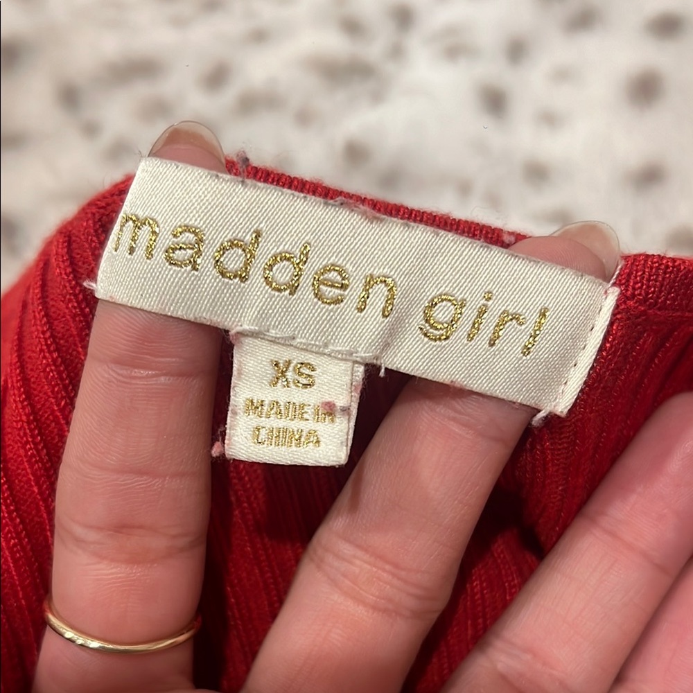 Madden Girl Vibrant Red Ribbed Top - Picture 2 of 2